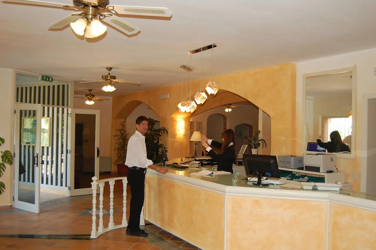 Hotel Rocce Sarde San Pantaleo 4*,  Italie