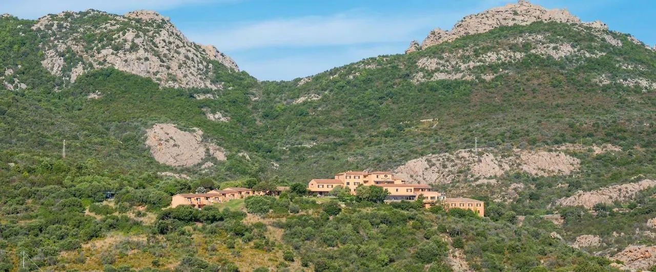 Hotel Rocce Sarde San Pantaleo 4*,