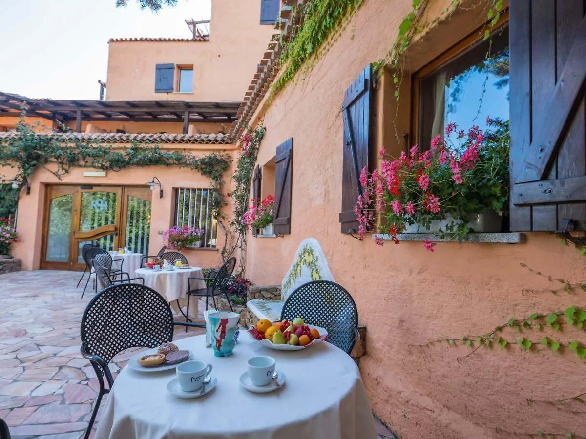 Hotel Rocce Sarde San Pantaleo Italie